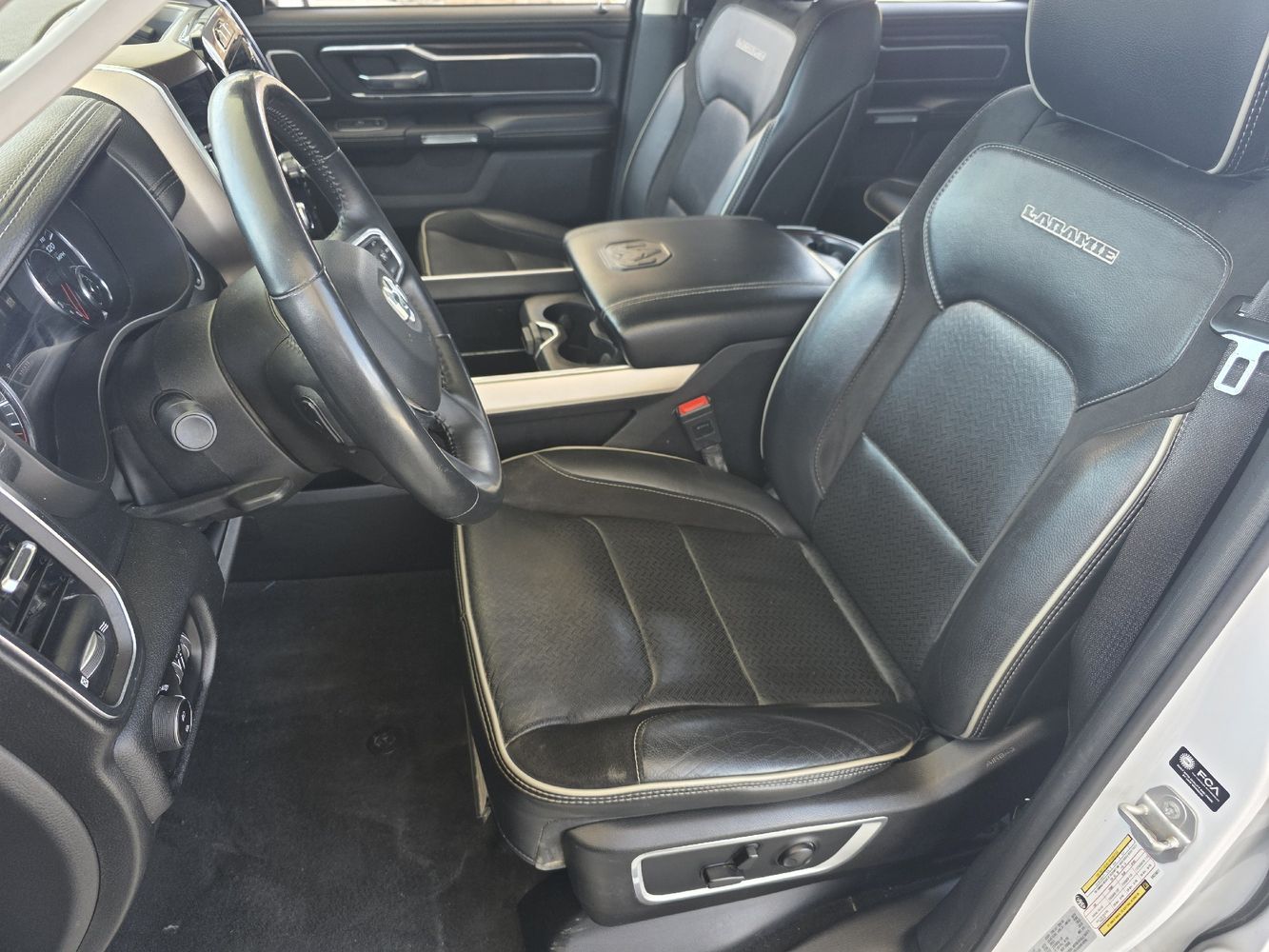 2022 Ram 1500 Laramie photo 11