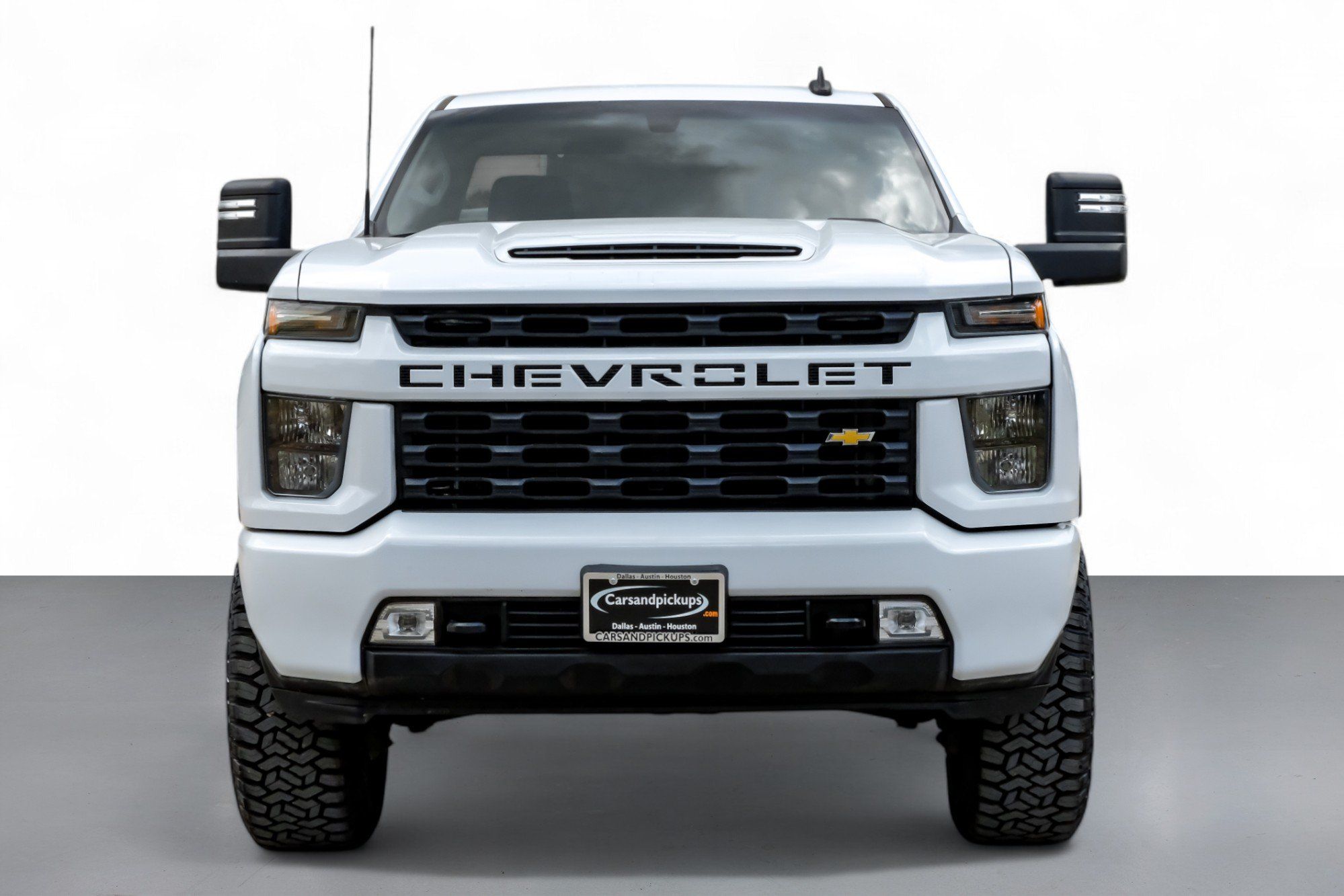 2022 Chevrolet Silverado 2500HD LT photo 2