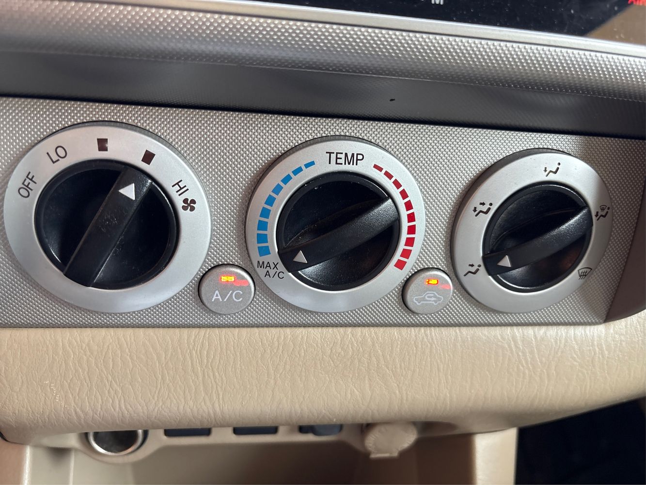 2011 Toyota Tacoma Base V6 photo 29