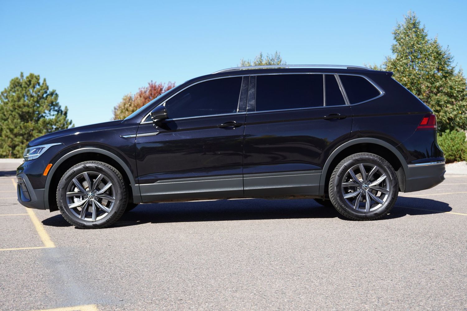 2022 Volkswagen Tiguan SE photo 4