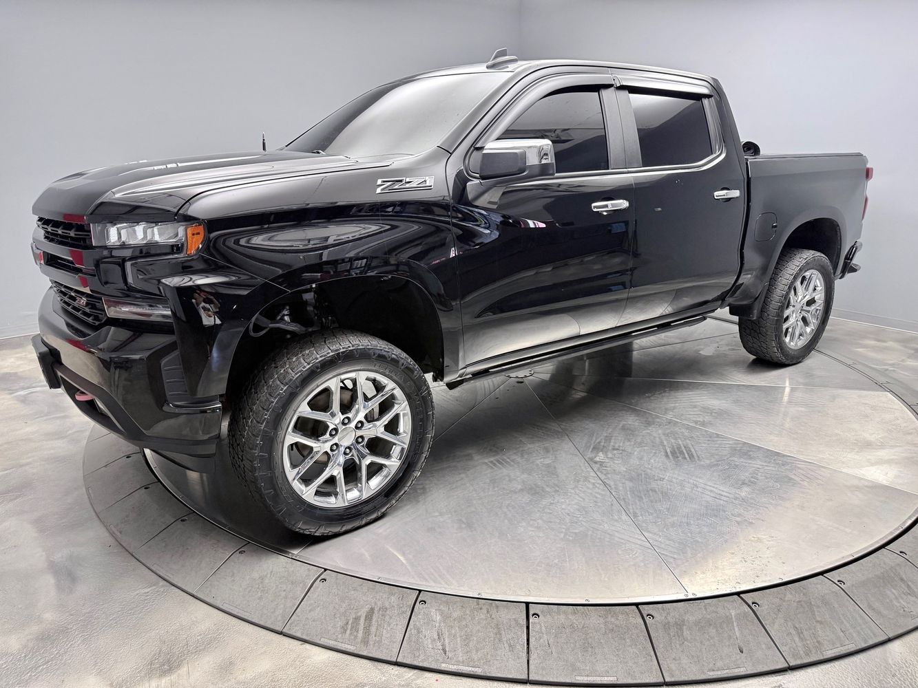 2020 Chevrolet Silverado 1500 LT Trail Boss 4X4 Crew Cab Short Box's photo