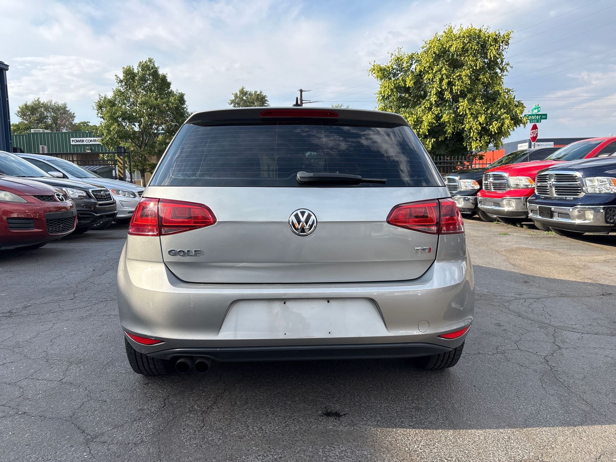 2016 Volkswagen Golf Base TDI SEL photo 34