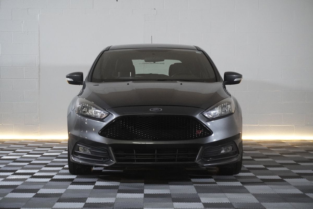 2017 Ford Focus ST 