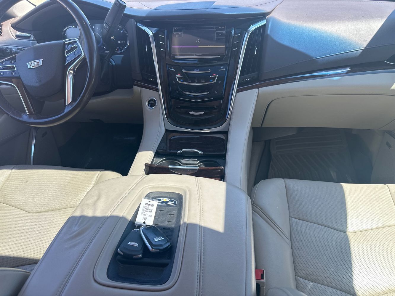 2016 Cadillac Escalade ESV Premium photo 20