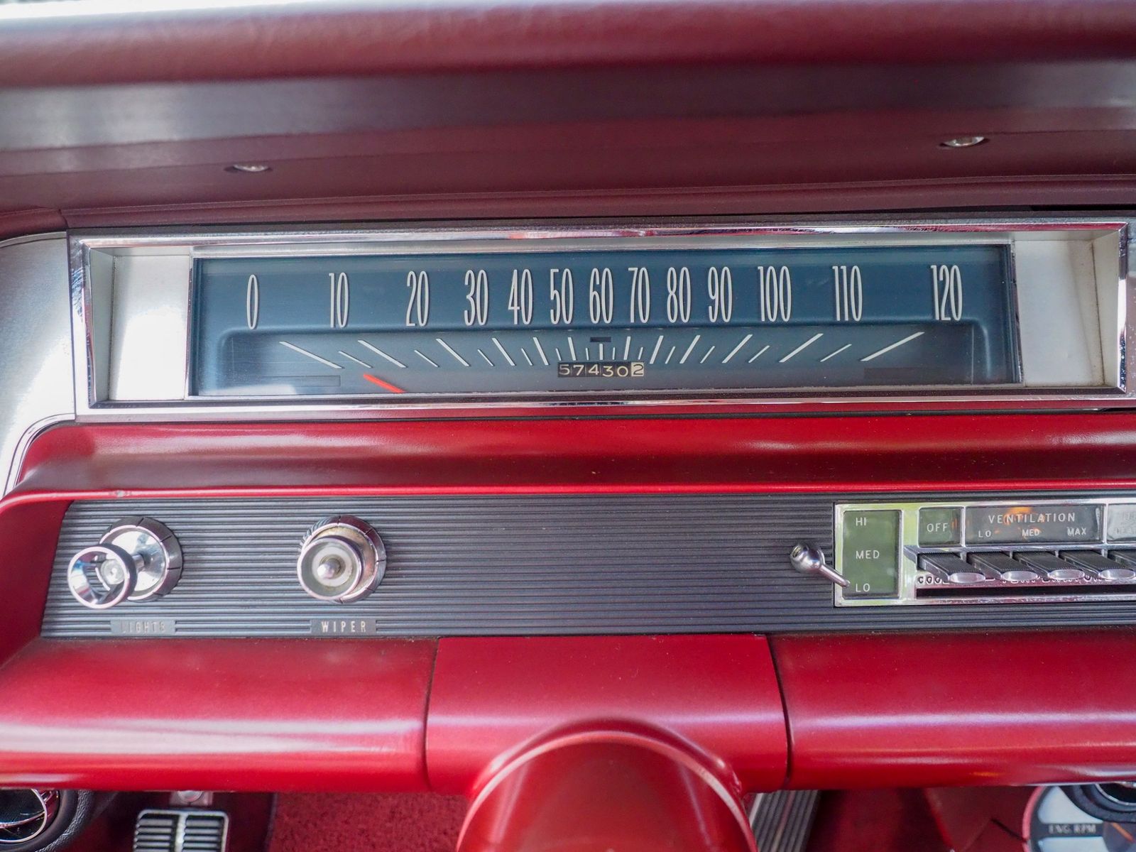 1963 Oldsmobile Starfire 61