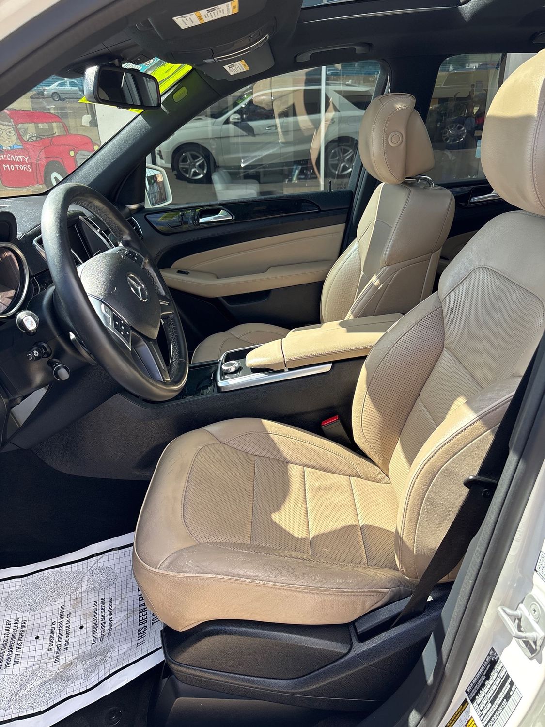 2014 Mercedes Benz ML 550 4MATIC photo 4