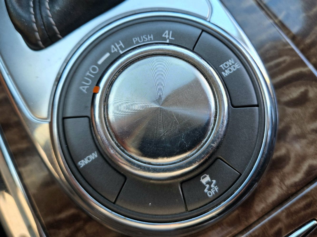 2018 Nissan Armada SL photo 33
