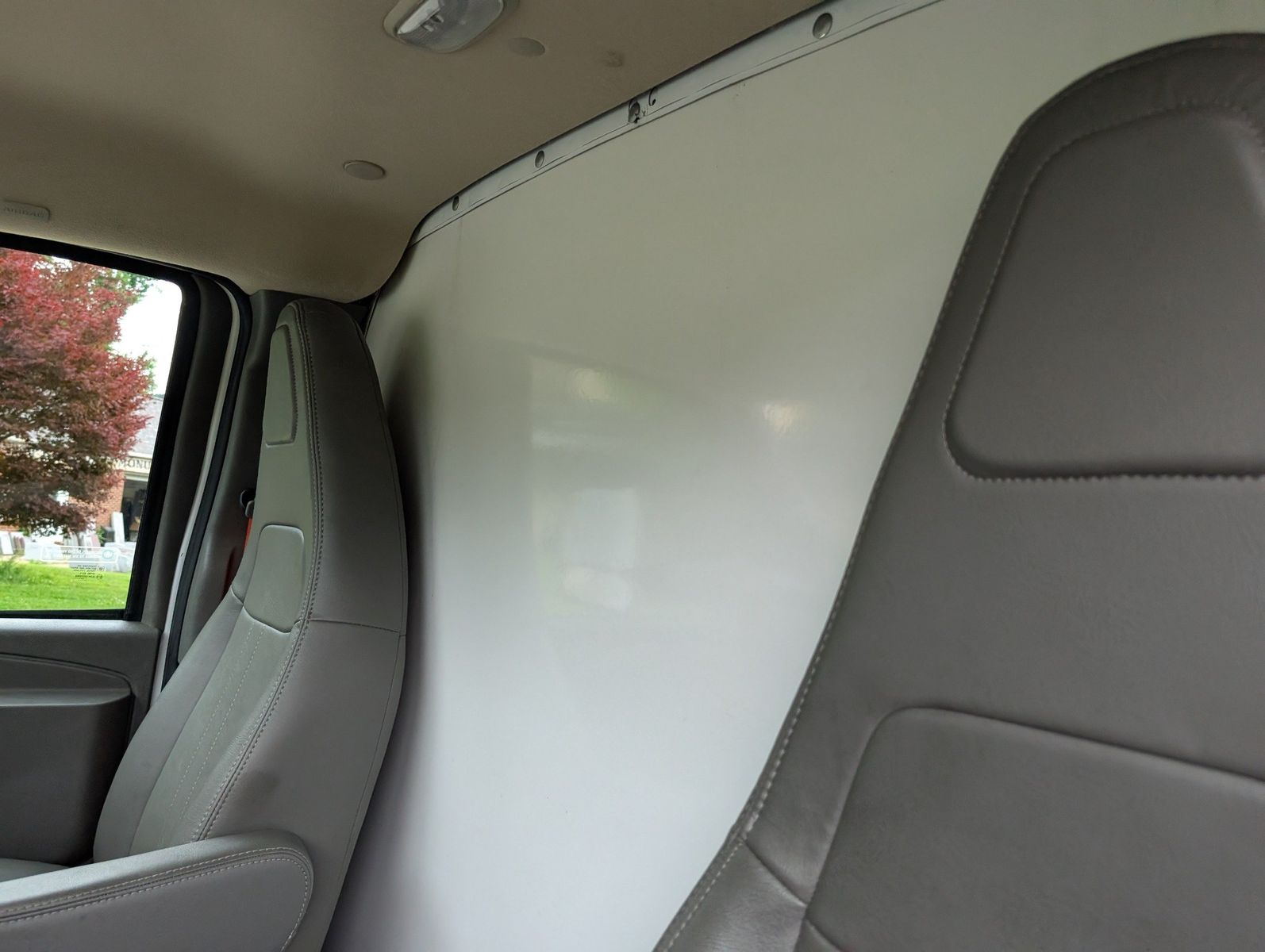 2024 Chevrolet Express Cutaway 232