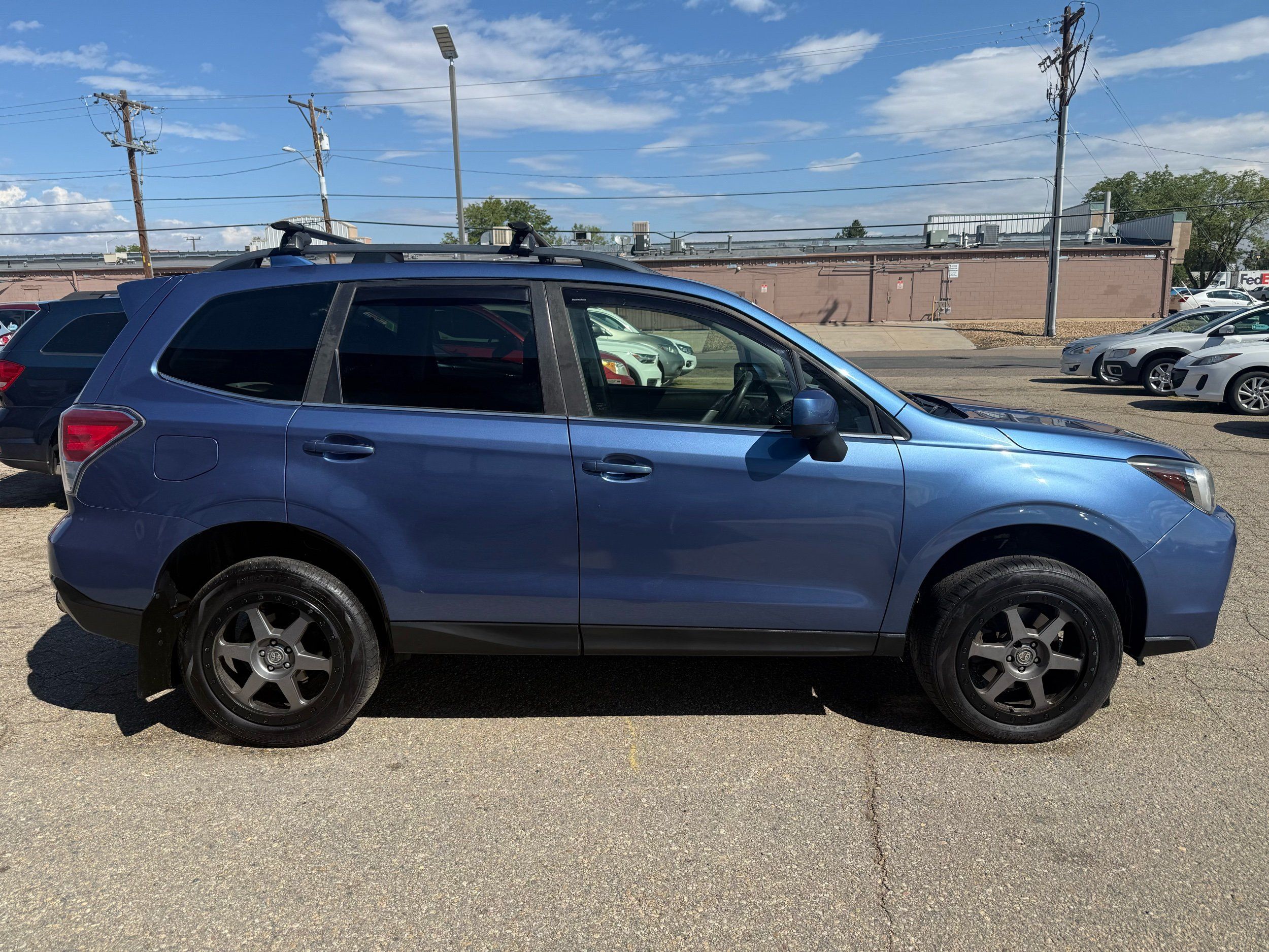 2017 Subaru Forester 2.0XT Premium photo 3