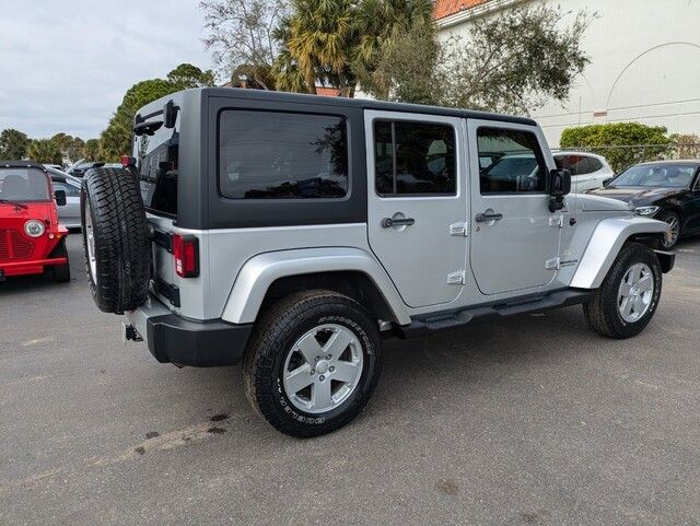 2011 Jeep Wrangler Unlimited Sahara photo 6