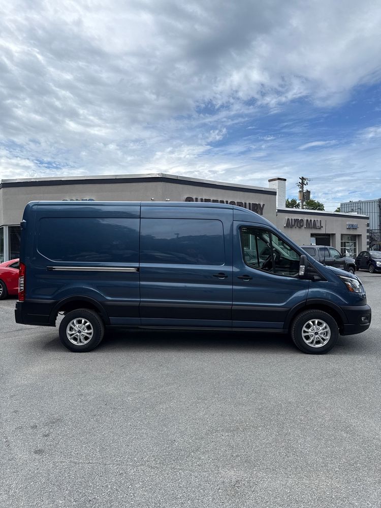 2023 Ford Transit photo 11