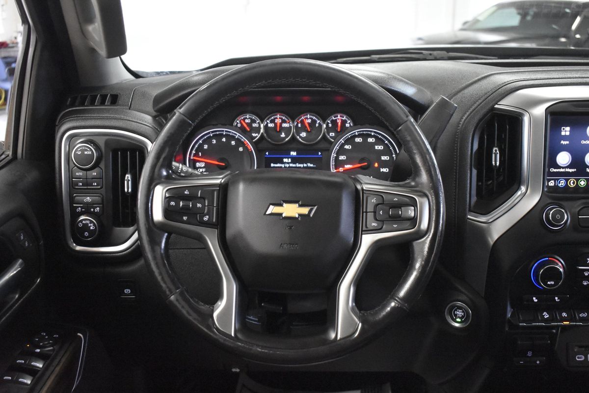 2020 Chevrolet Silverado 1500 4WD Crew Cab Short Bed LT