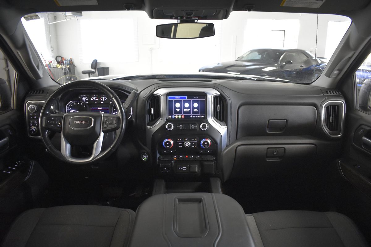 2020 GMC Sierra 1500 4WD Crew Cab Short Box Elevation
