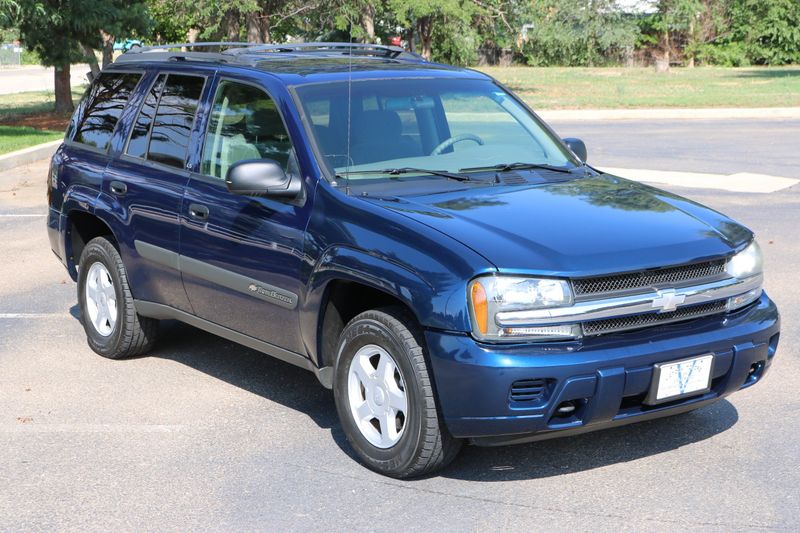 2003 chevy trailblazer blue