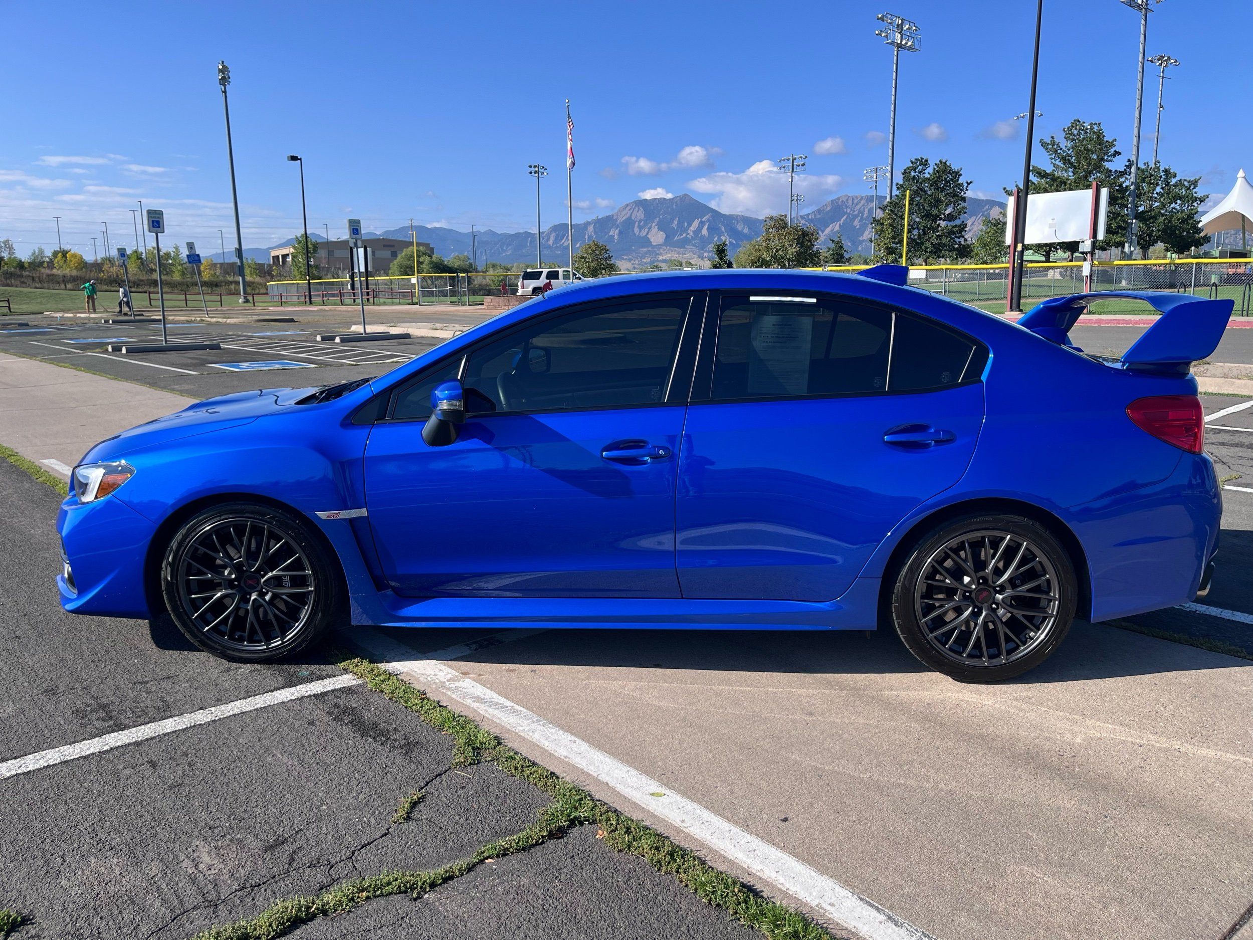 2017 Subaru WRX STI photo 9