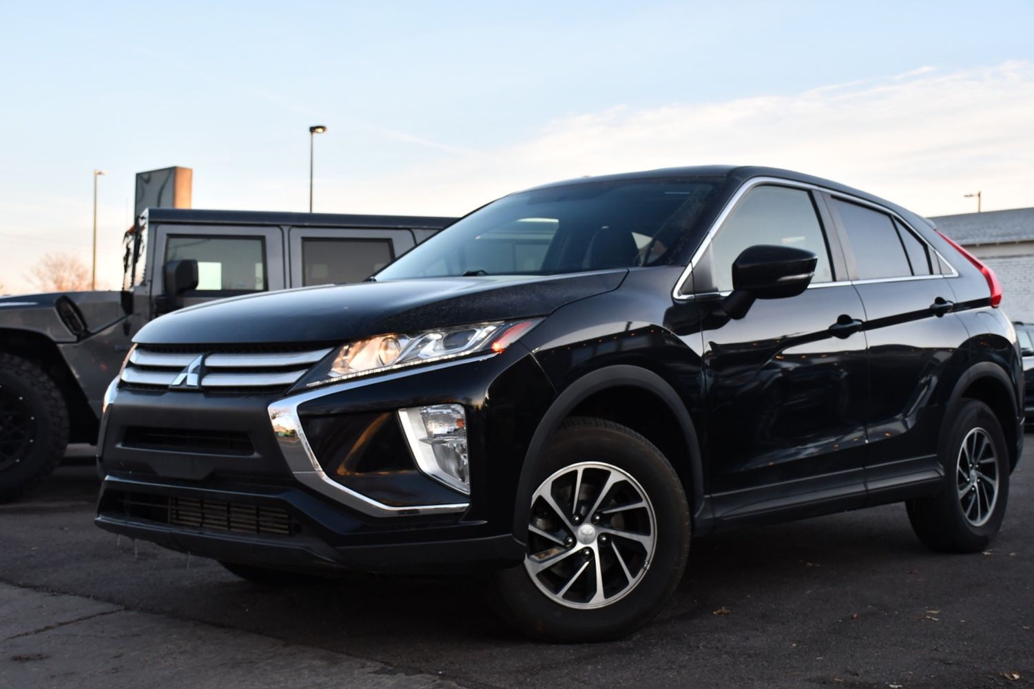 2020 Mitsubishi Eclipse Cross ES's photo