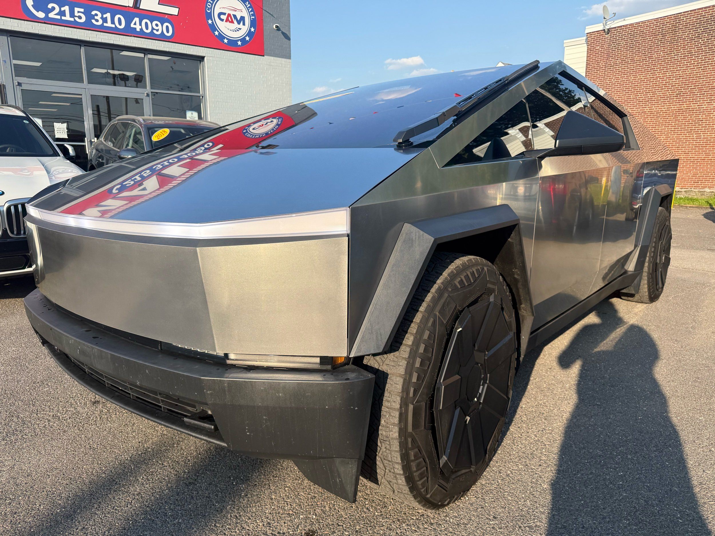 2024 Tesla Cybertruck All-Wheel Drive's photo
