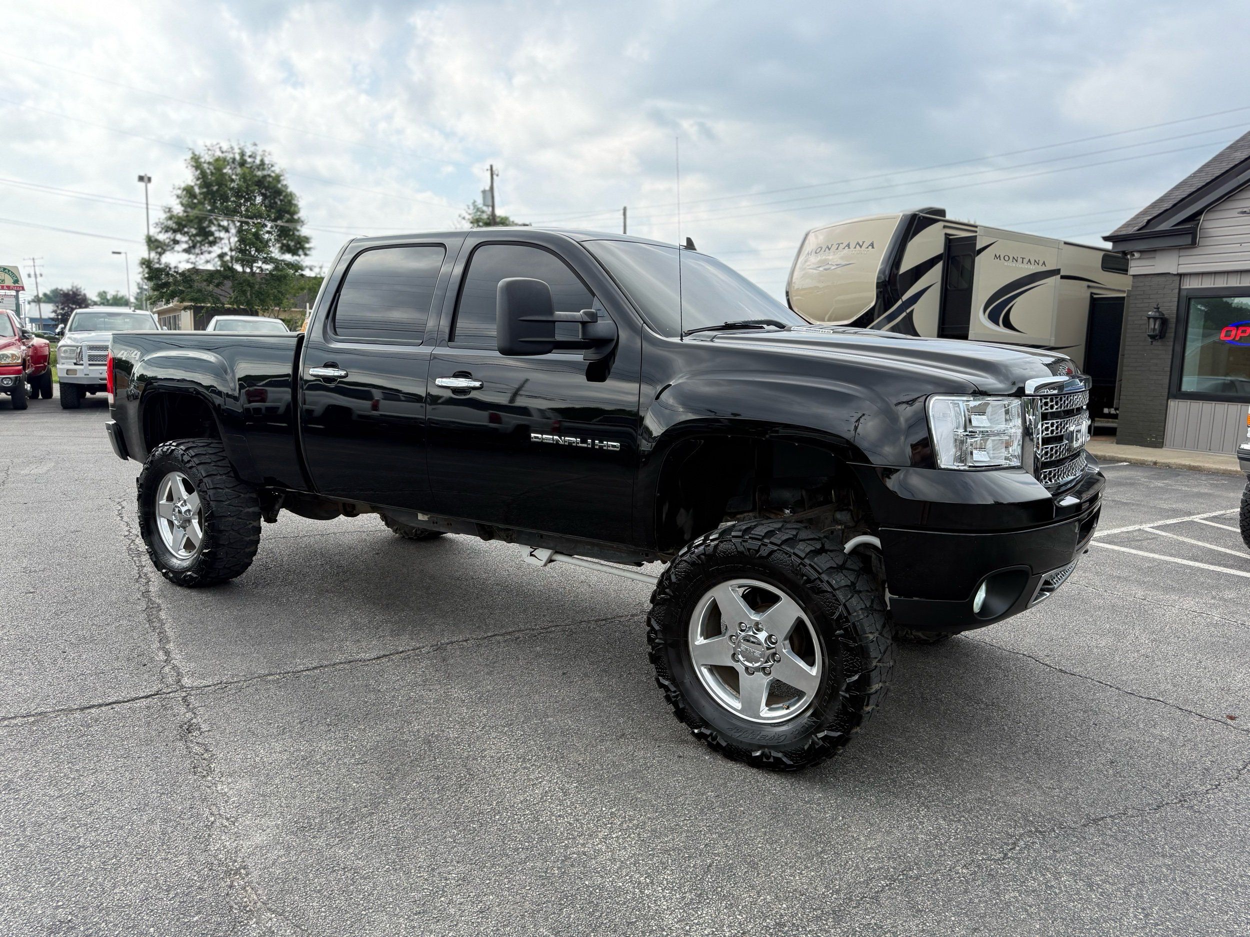 2013 GMC Sierra 4WD Crew Cab Standard Box's photo