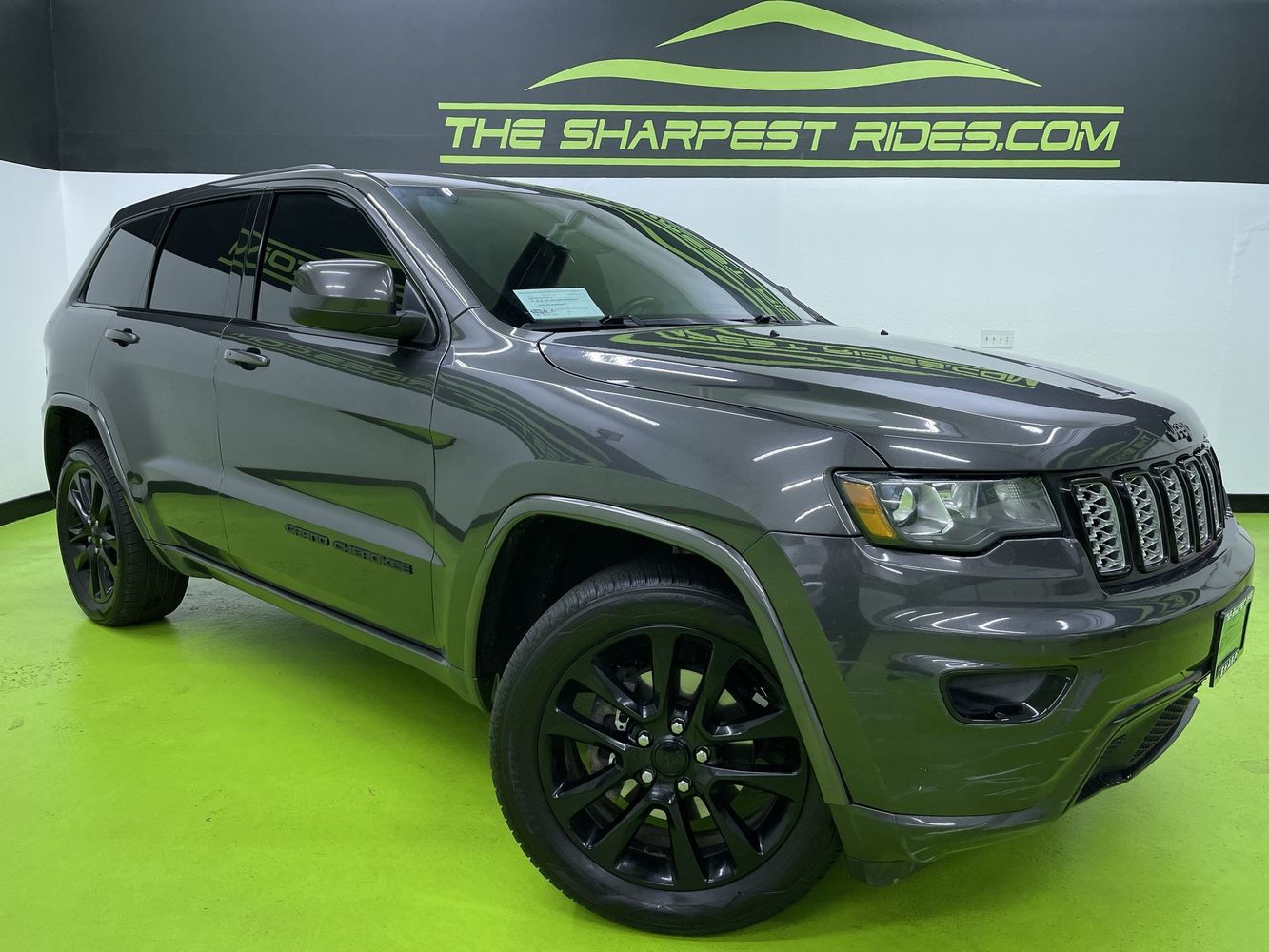 2018 Jeep Grand Cherokee Altitude's photo