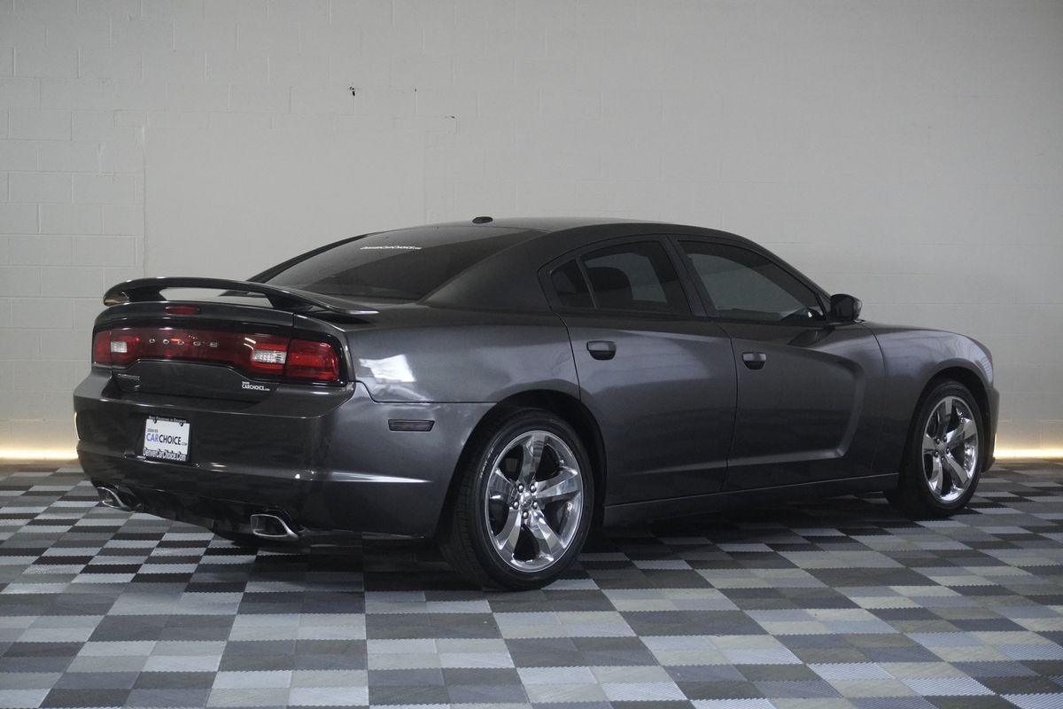 2013 Dodge Charger SXT