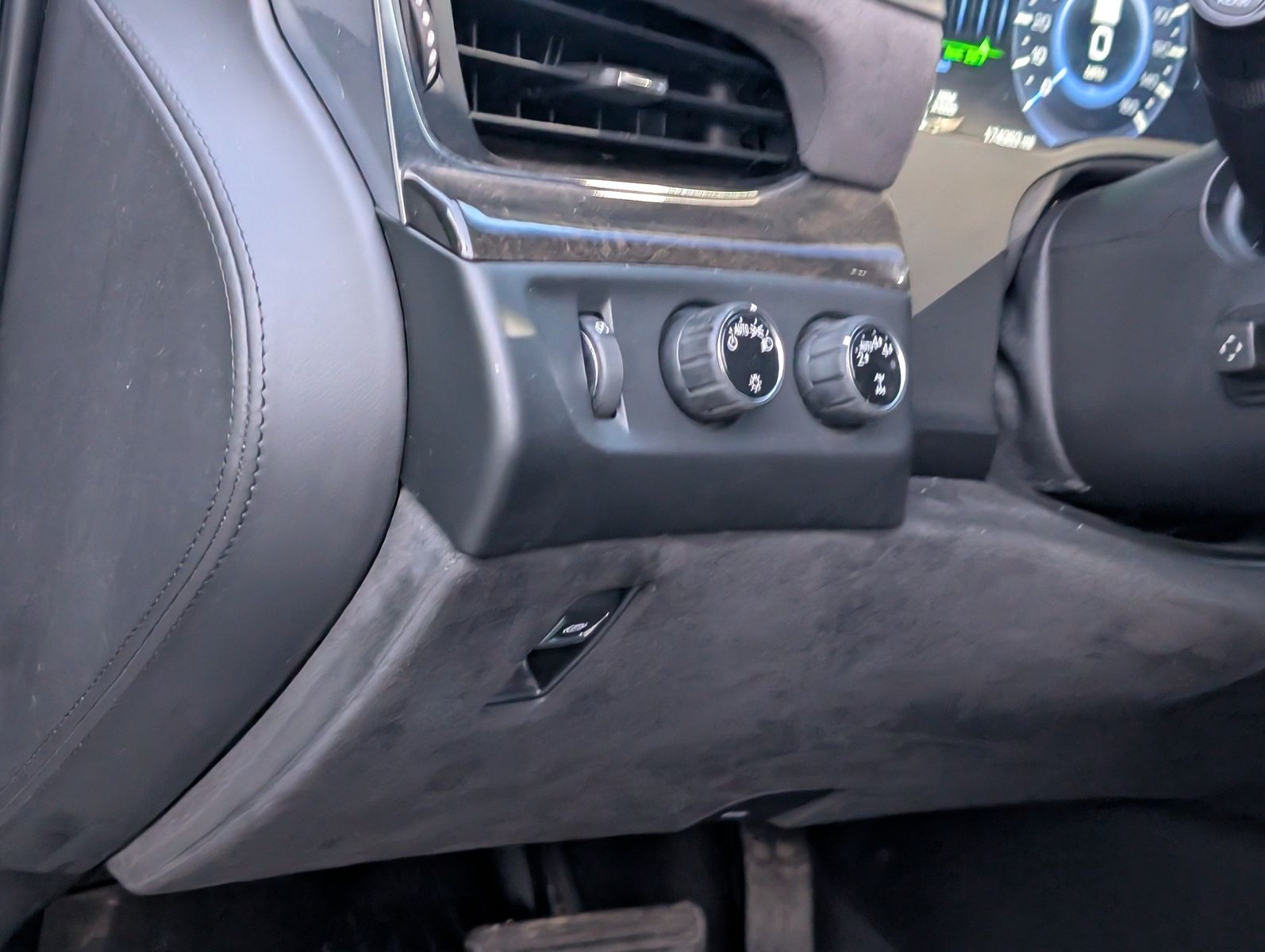 2019 Cadillac Escalade ESV 26