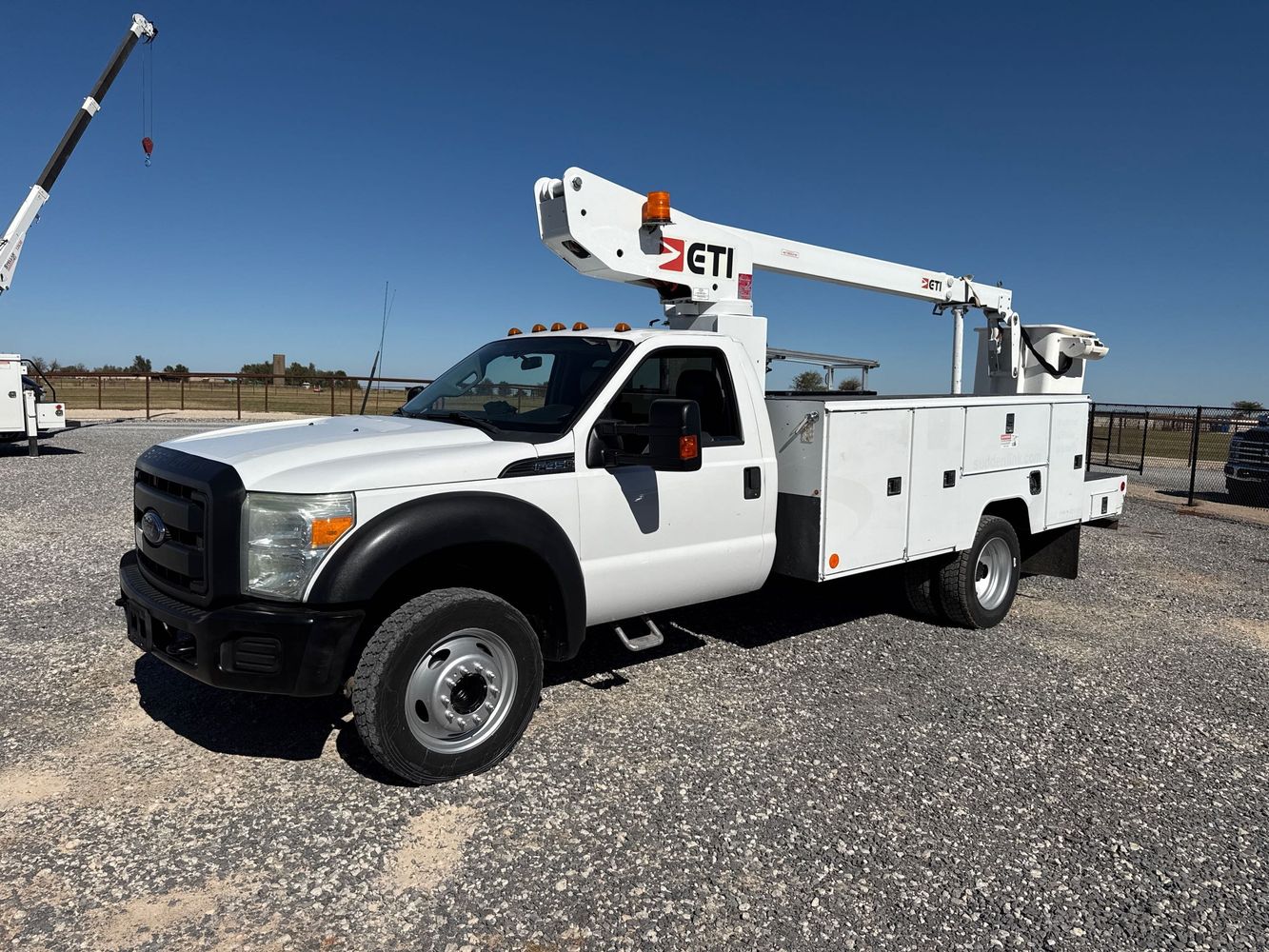 2014 Ford F-450 Super Duty Chassis Cab XL
