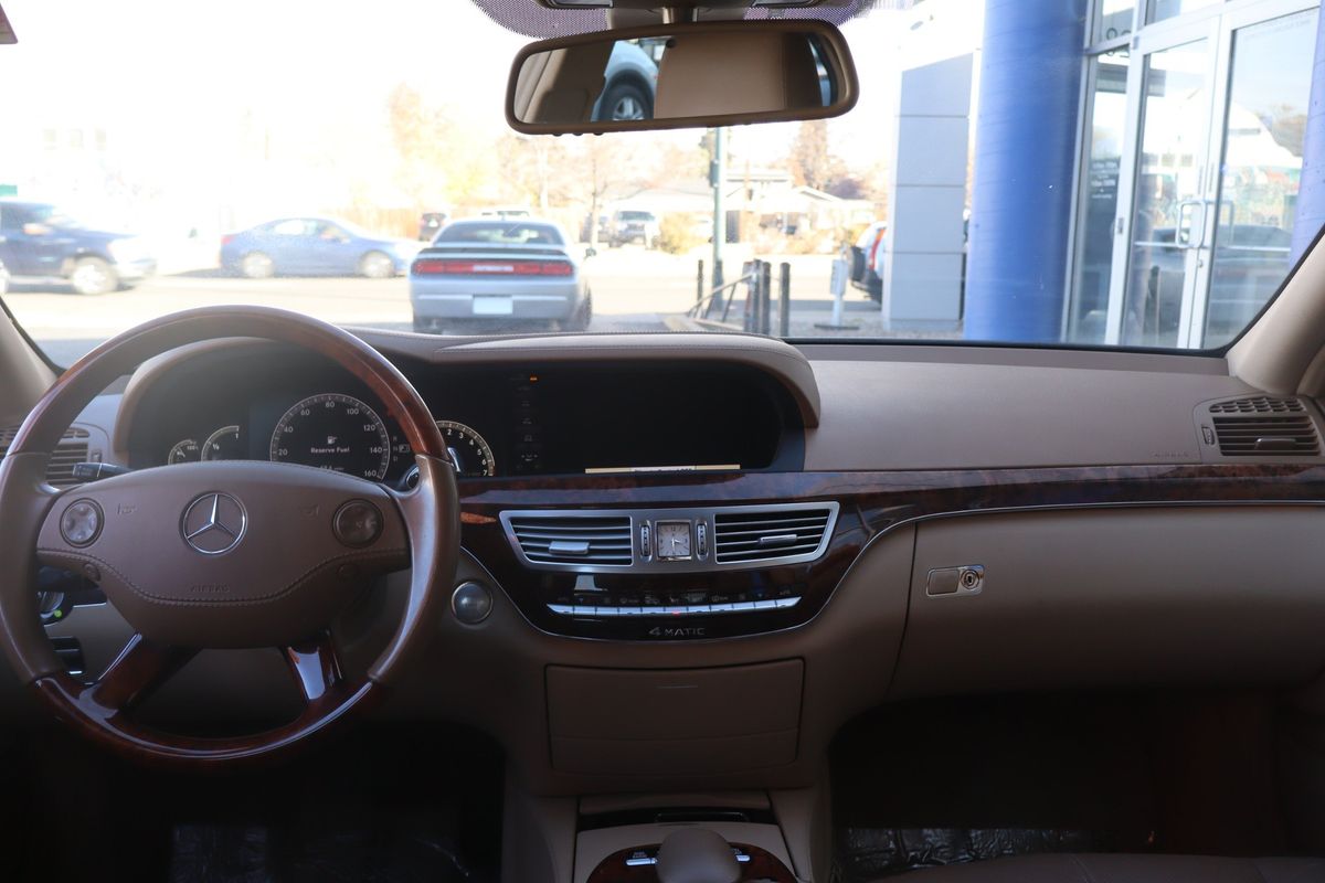 2008 Mercedes-Benz S-Class S 550 4MATIC