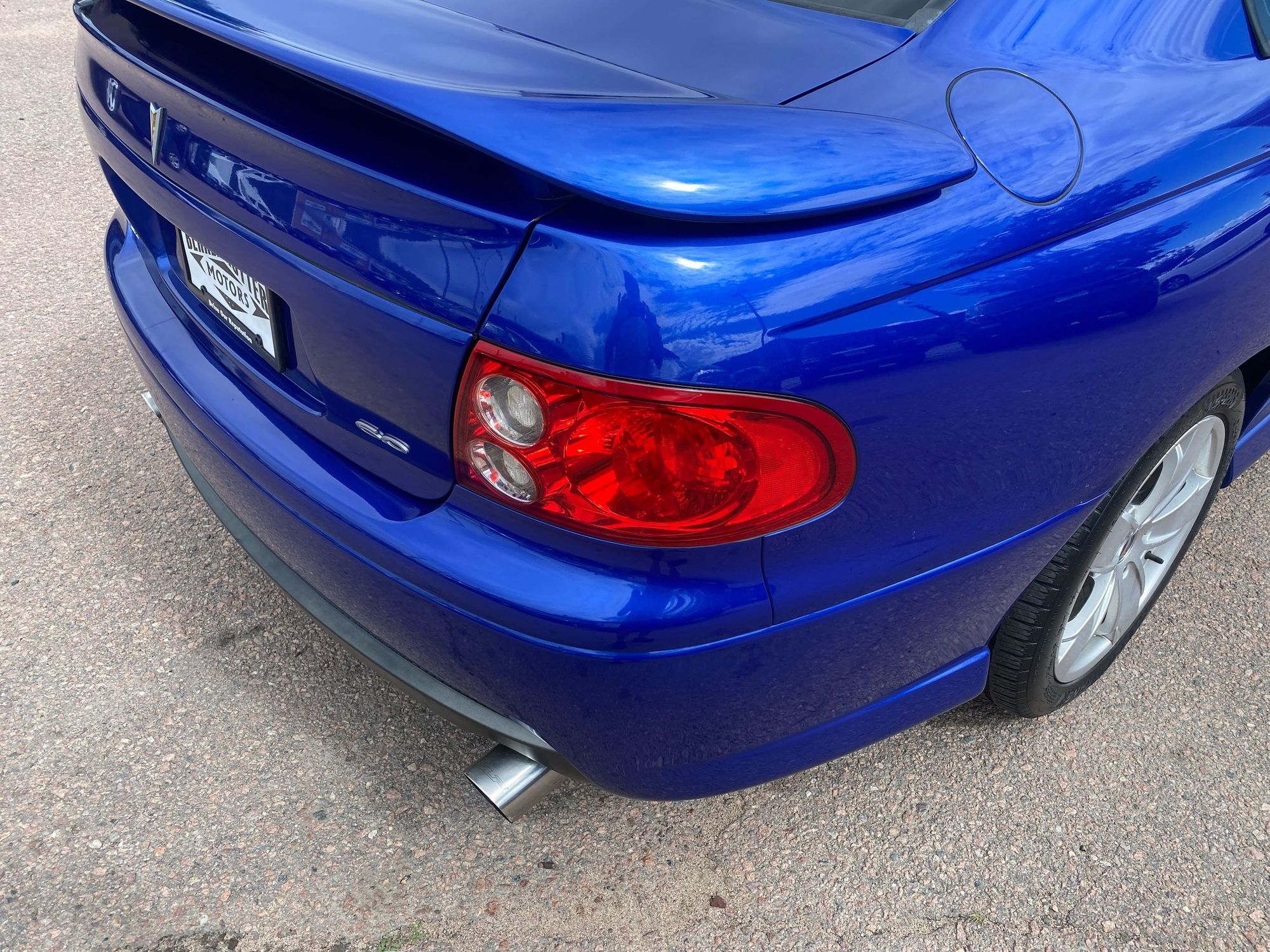 2005 Pontiac GTO photo 12