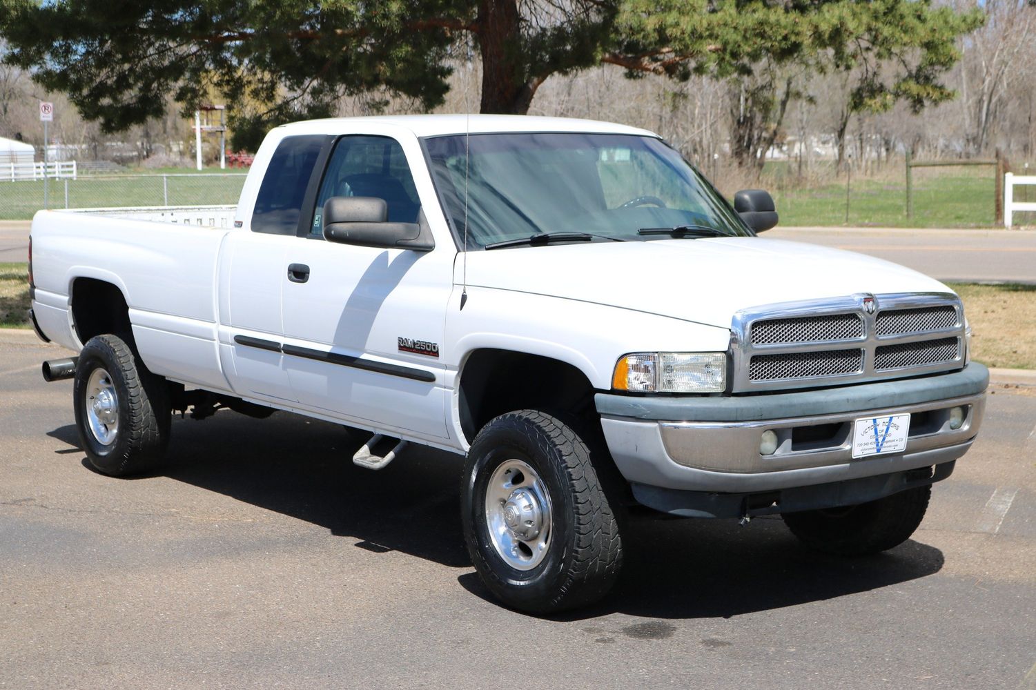 2001 Dodge Ram 2500 SLT | Victory Motors of Colorado