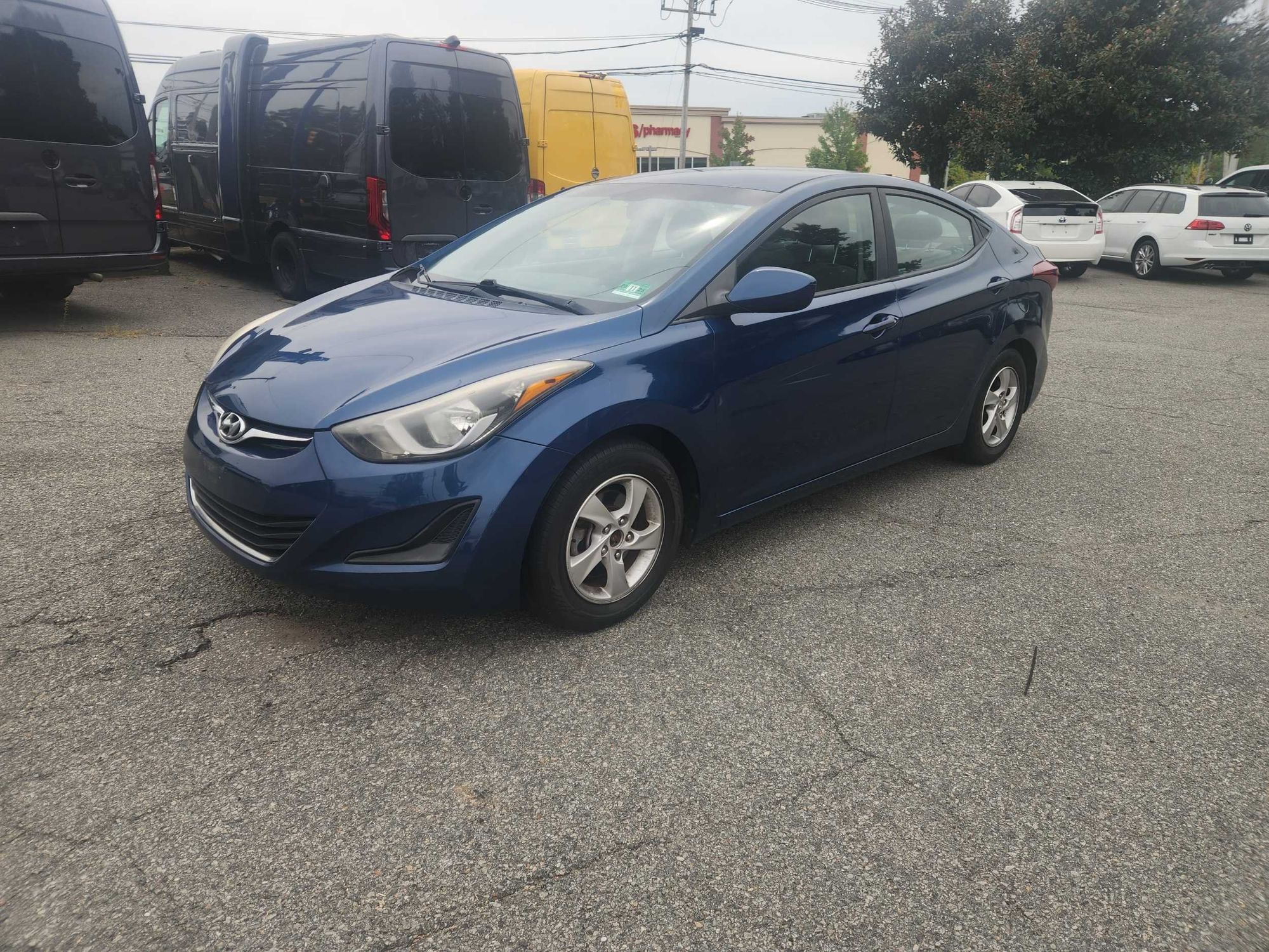 2014 Hyundai Elantra photo 4
