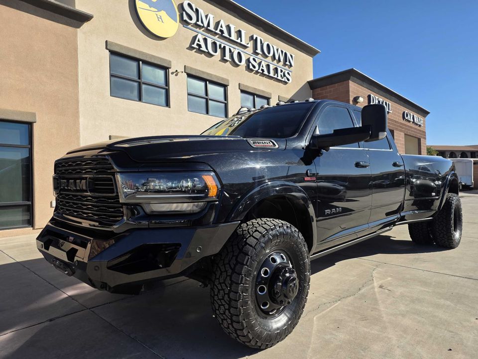 2022 Ram 3500 Limited Crew Cab Dually 4x4