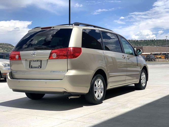 Toyota sienna 2008