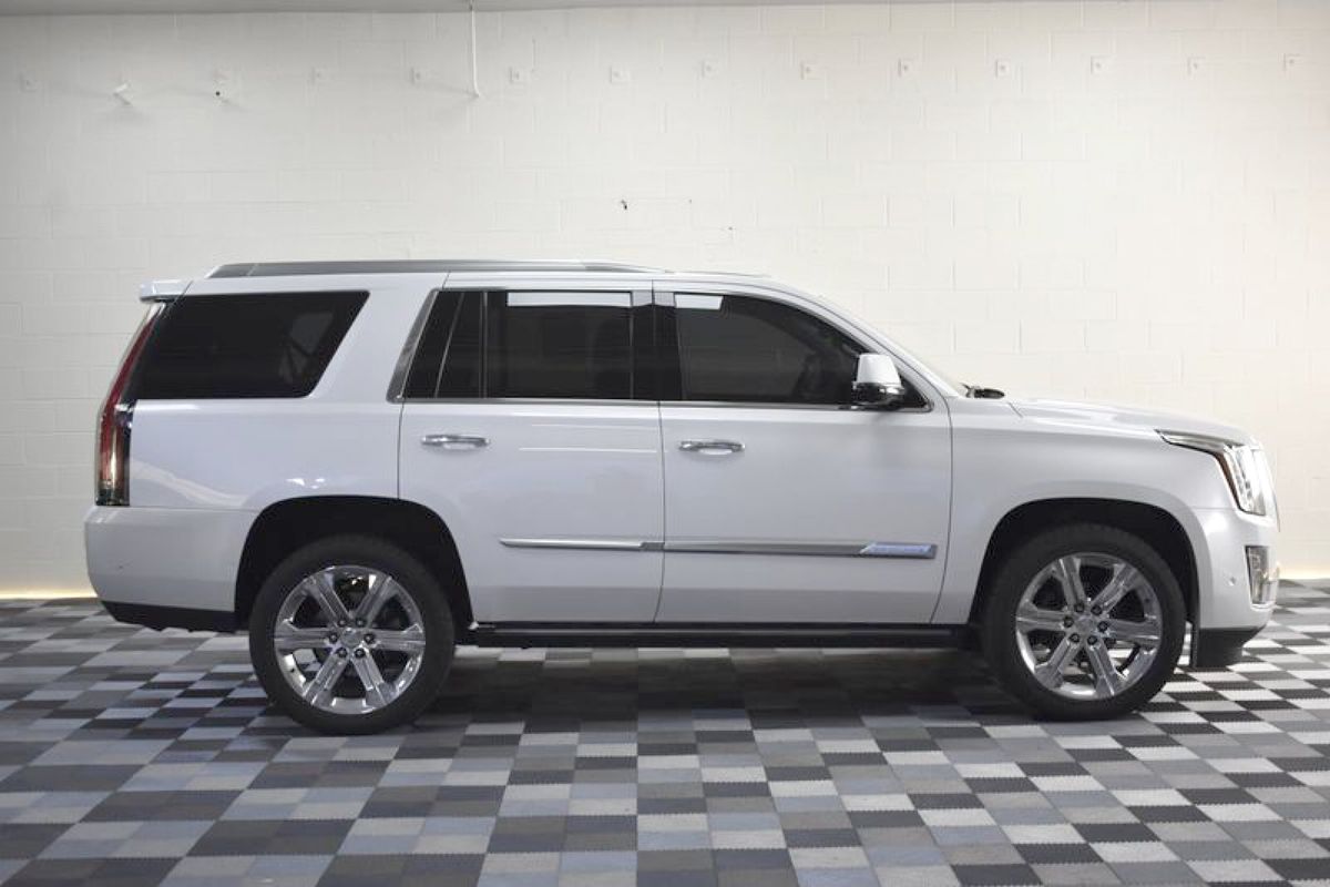 2017 Cadillac Escalade Premium Luxury