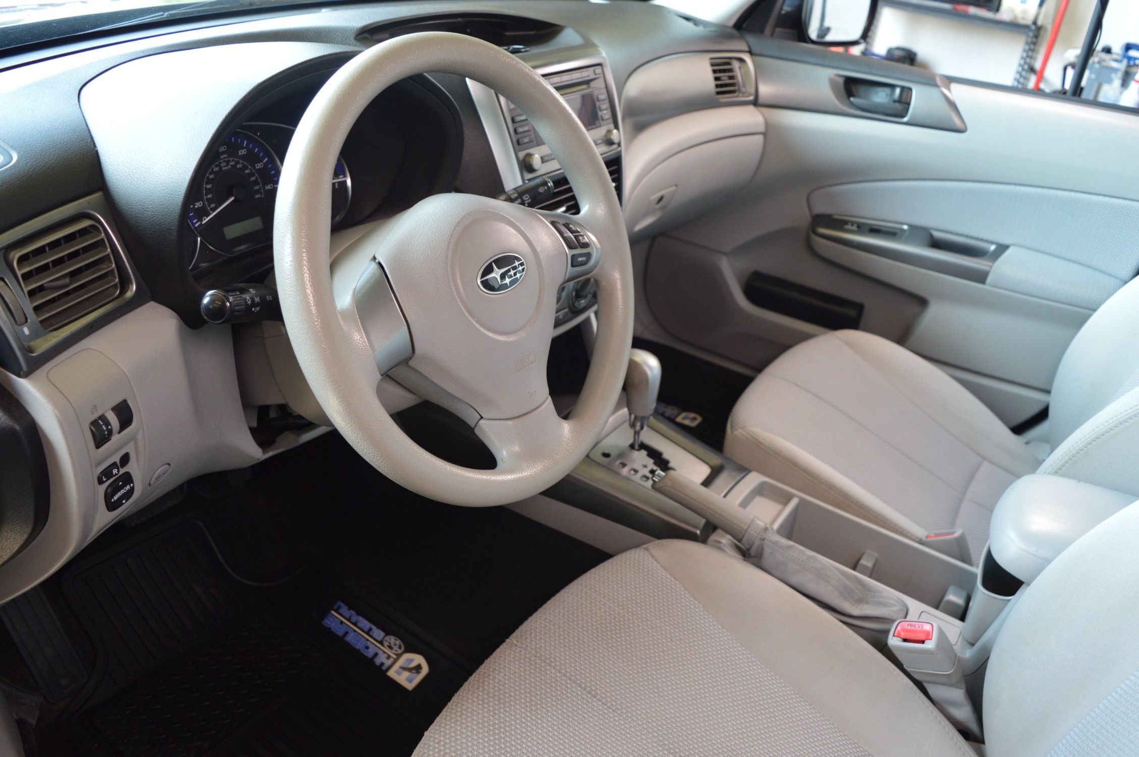 2011 Subaru Forester 2.5X photo 22