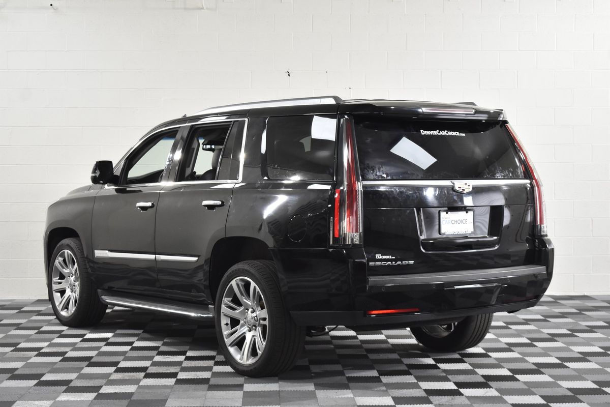 2018 Cadillac Escalade Luxury