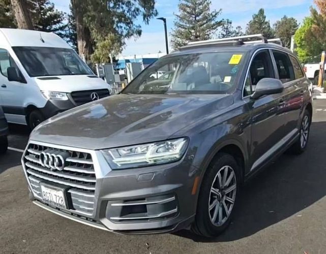 2021 Audi e-tron Premium photo 16