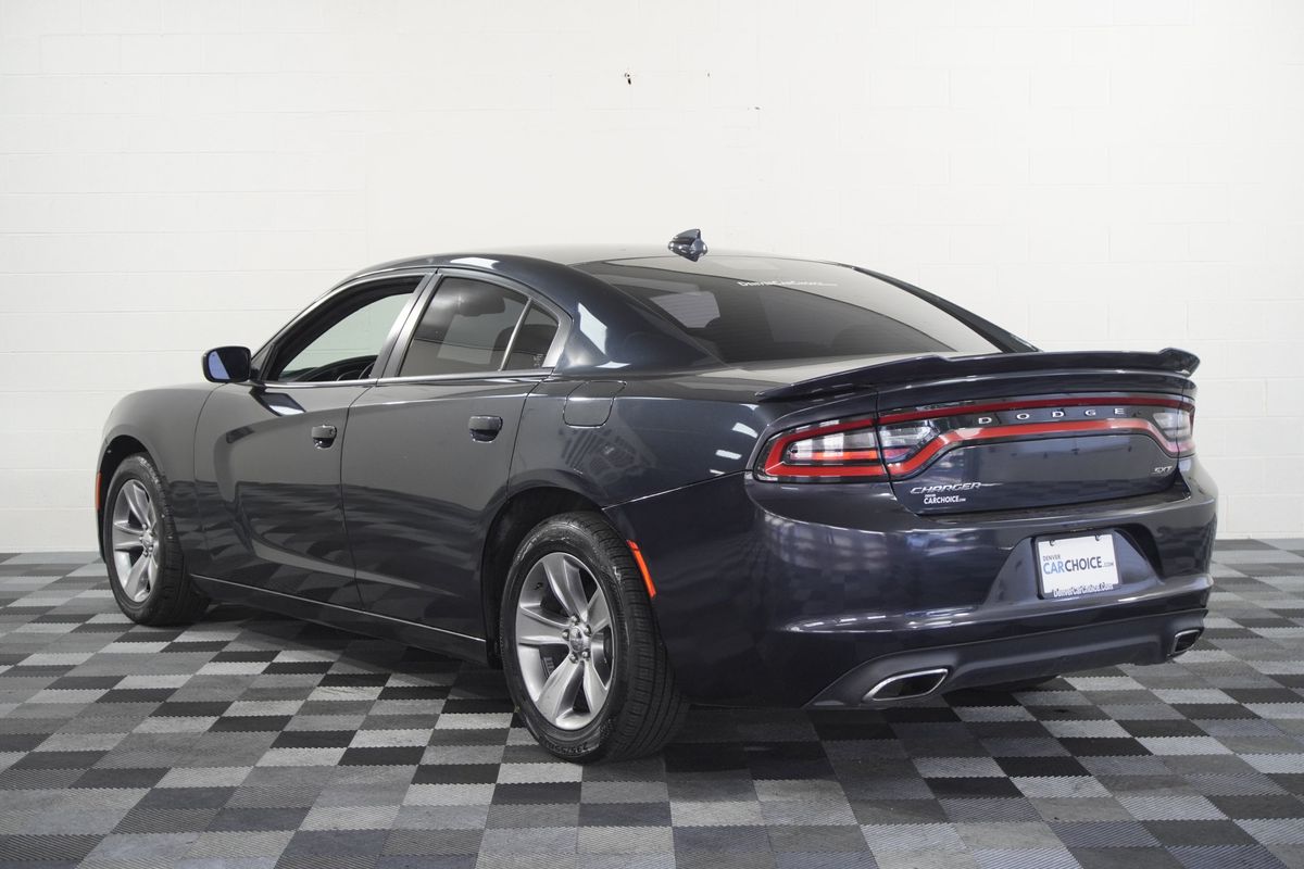 2016 Dodge Charger SXT