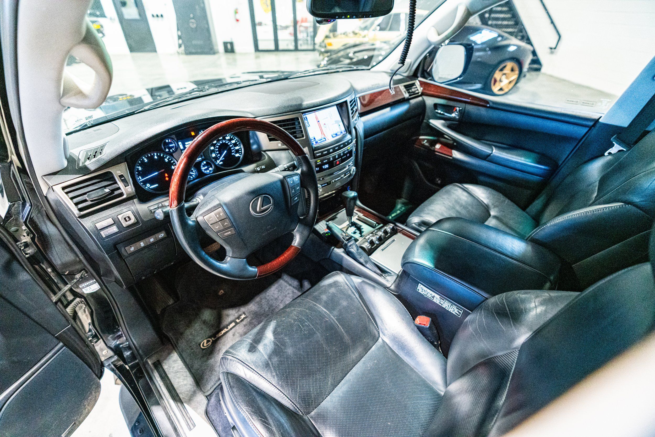 2013 Lexus LX 570, photo 27