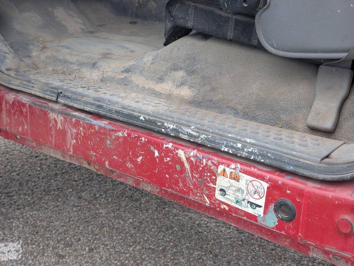 2005 Ford F-450 Super Duty 44