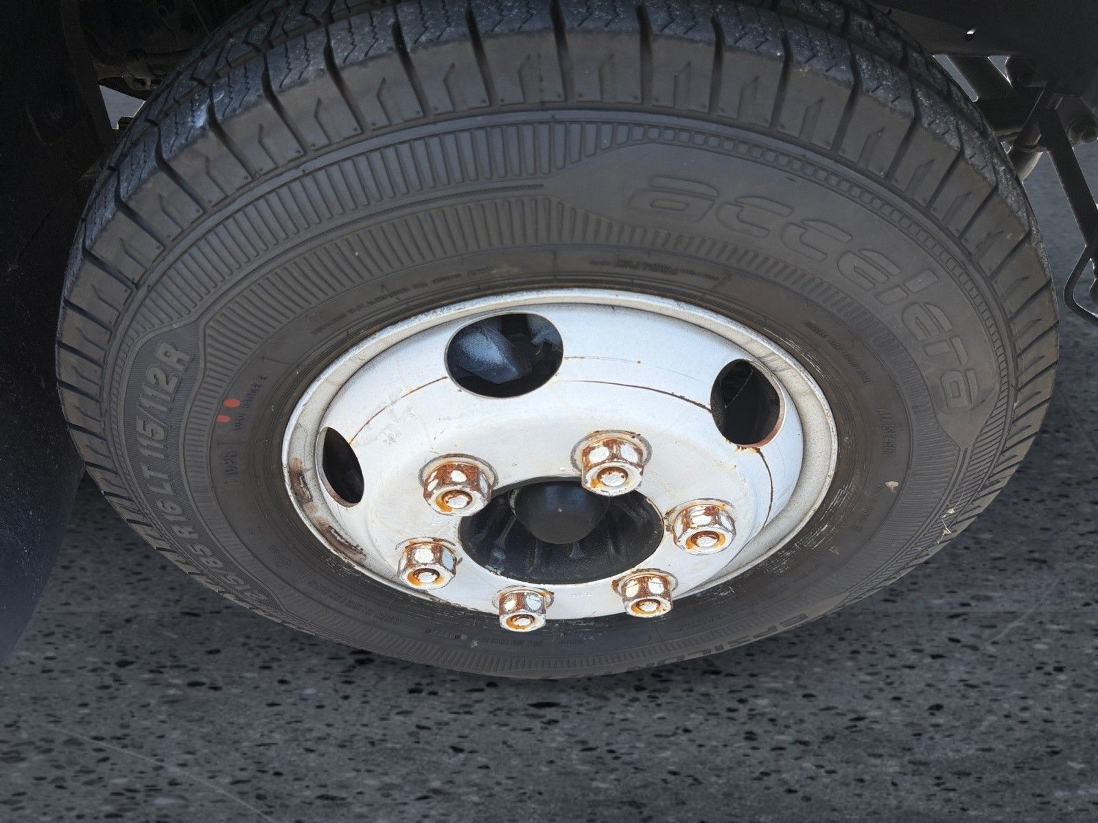2013 Isuzu NPR - Photo 18