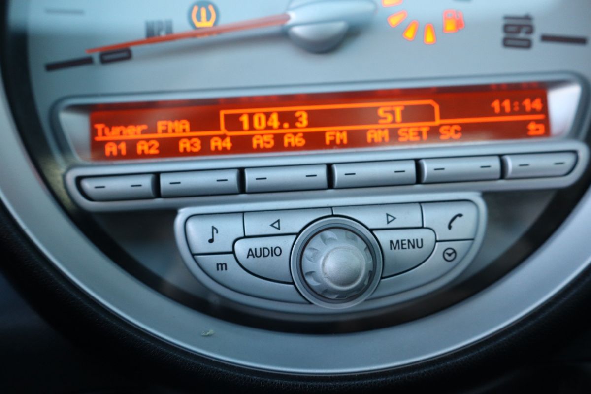 2009 MINI Cooper Base