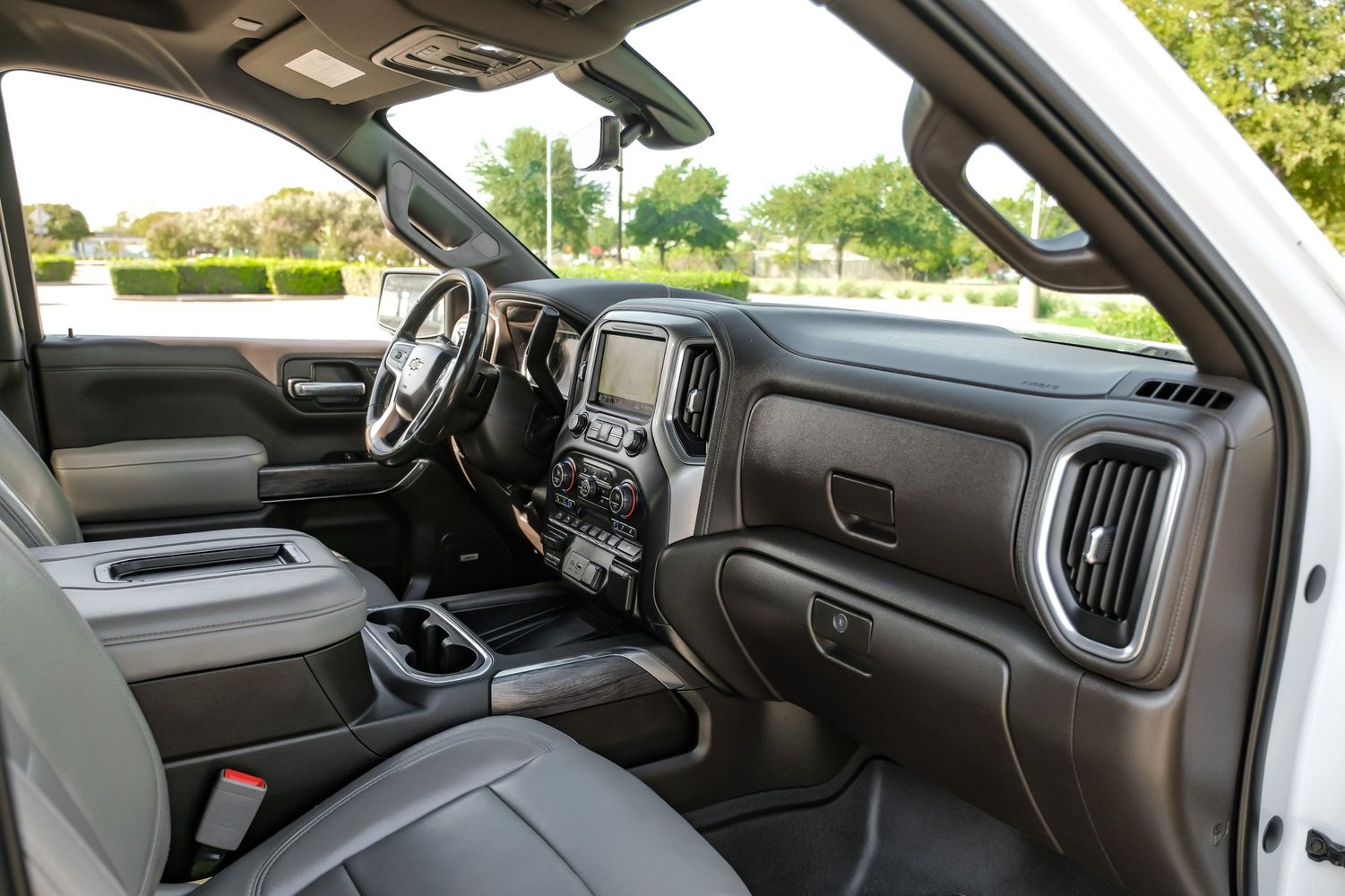 2019 Chevrolet Silverado LTZ photo 7