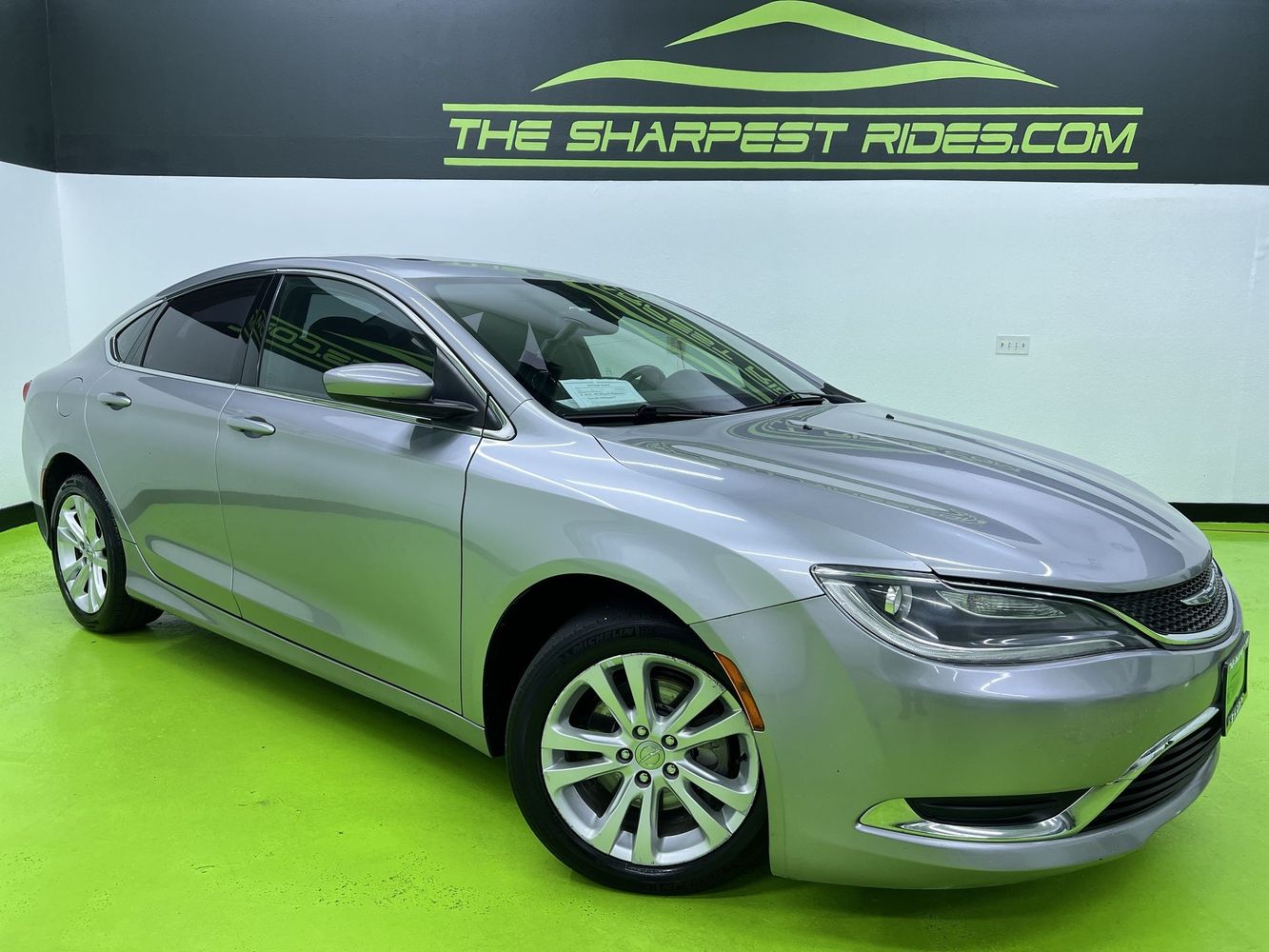 2015 Chrysler 200 Limited's photo