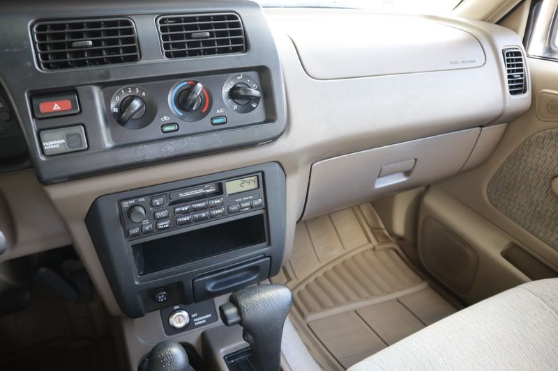 2000 Nissan Frontier XE-V6 | Victory Motors of Colorado