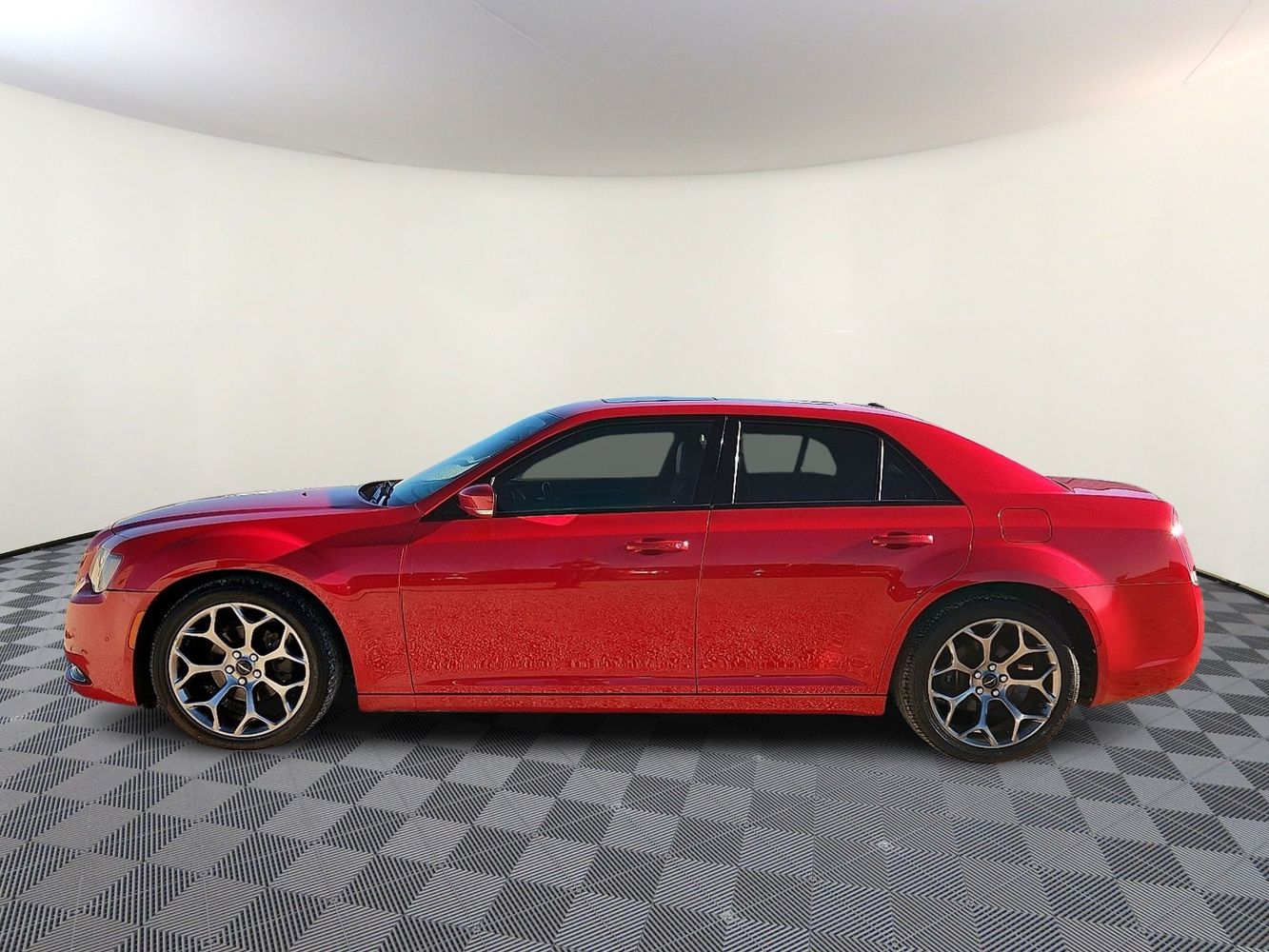 2015 Chrysler 300 S photo 2