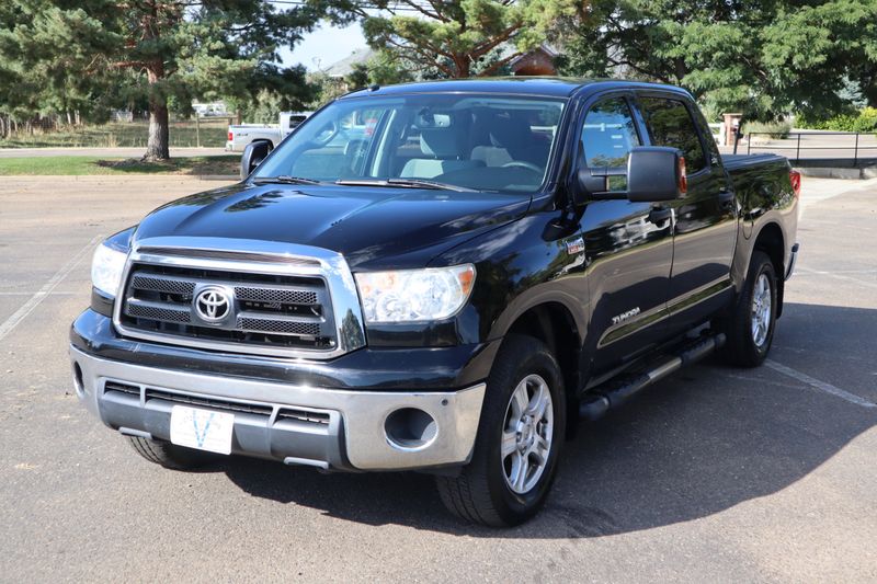 2011 Toyota Tundra Photos