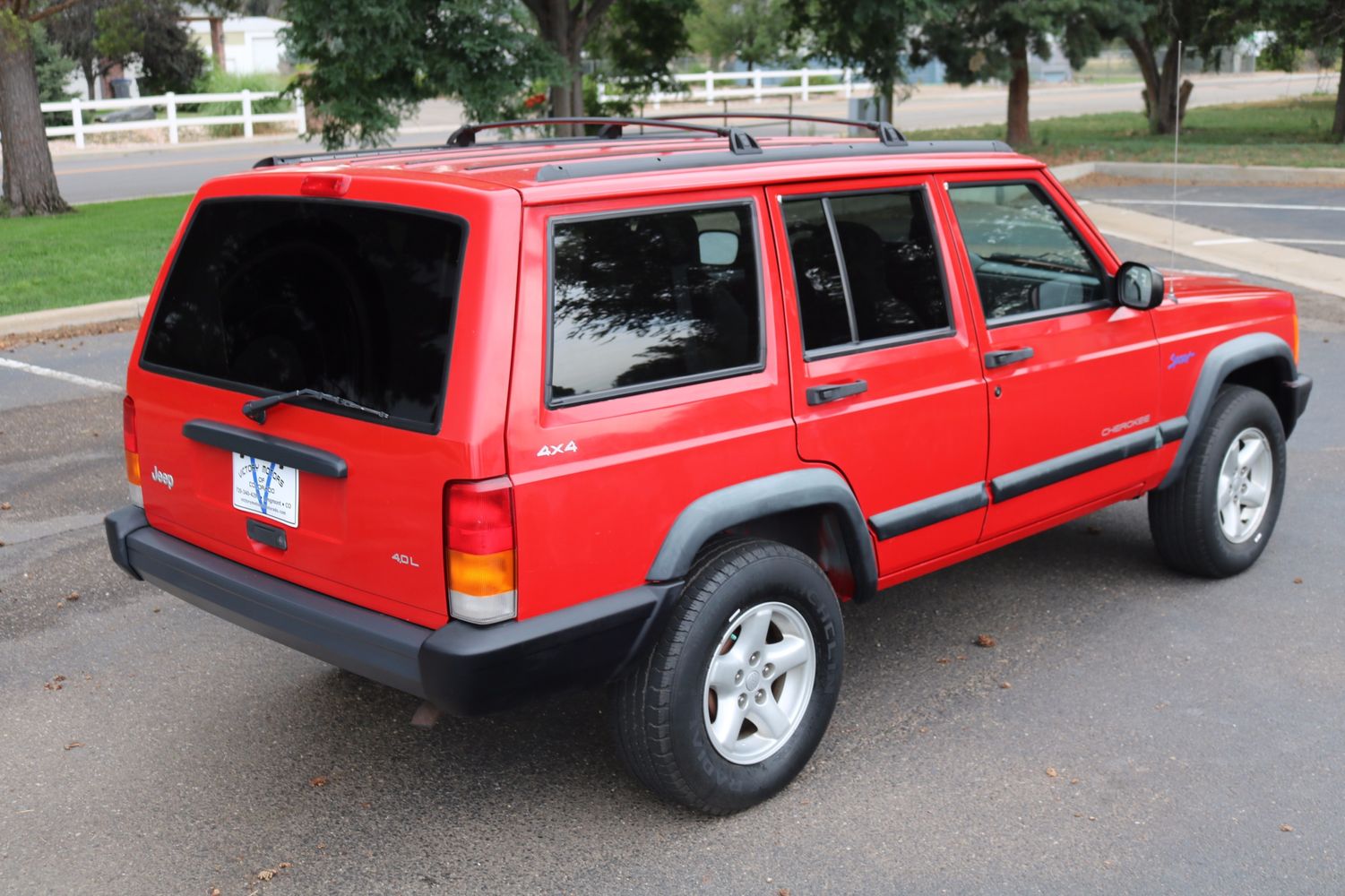 1998 Jeep Cherokee Sport | Victory Motors of Colorado