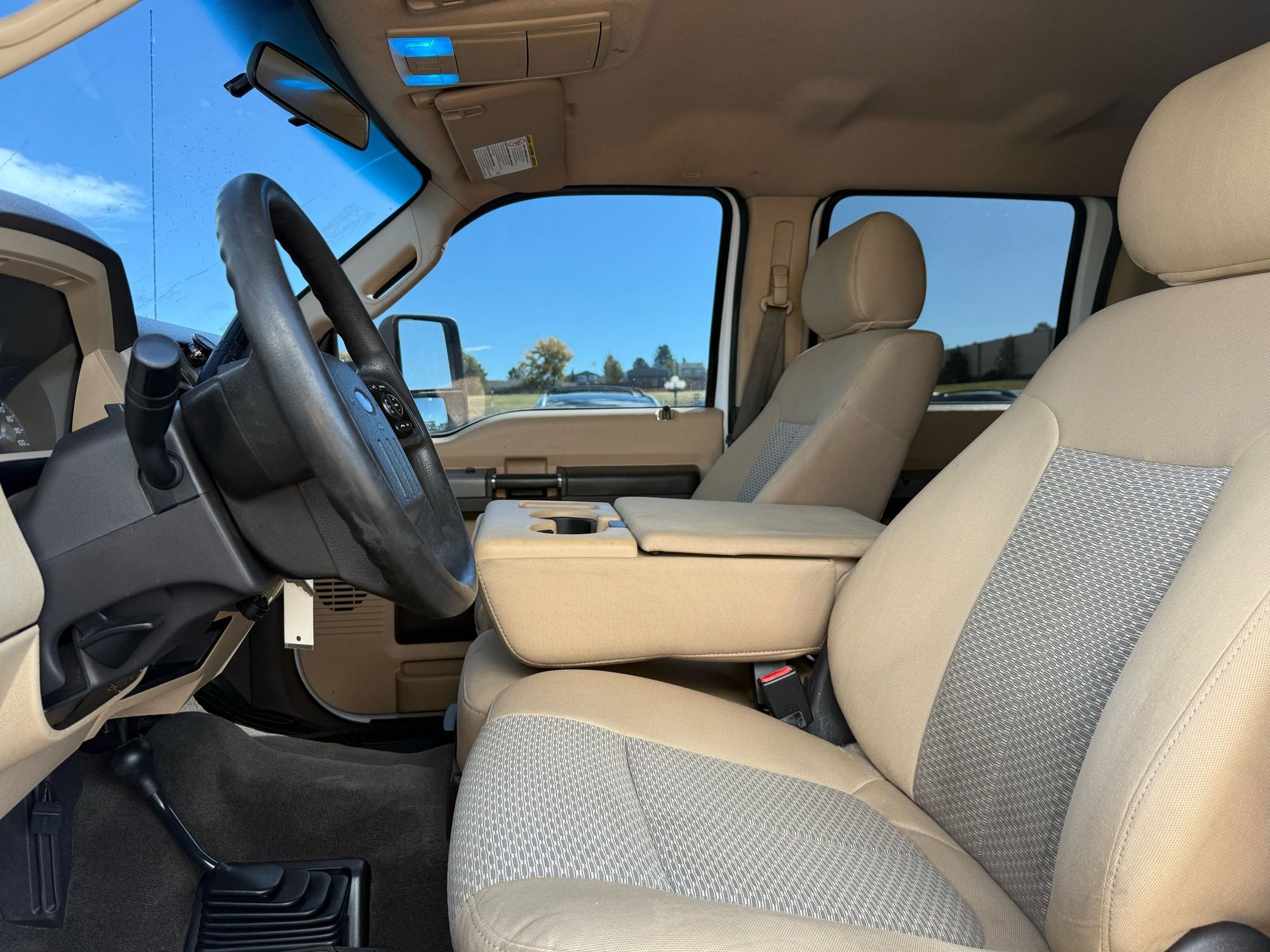 2014 Ford F-350 XLT photo 18