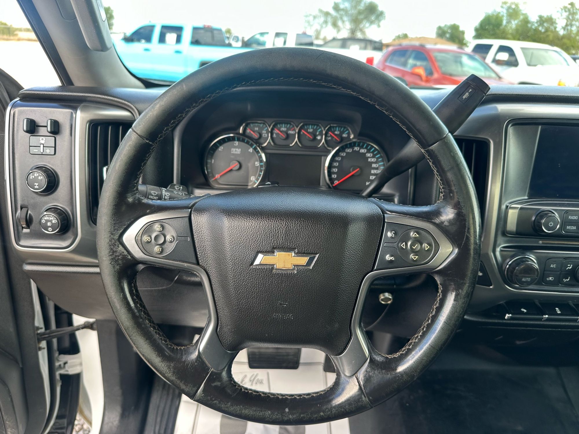 2015 Chevrolet Silverado 2500HD LT photo 33