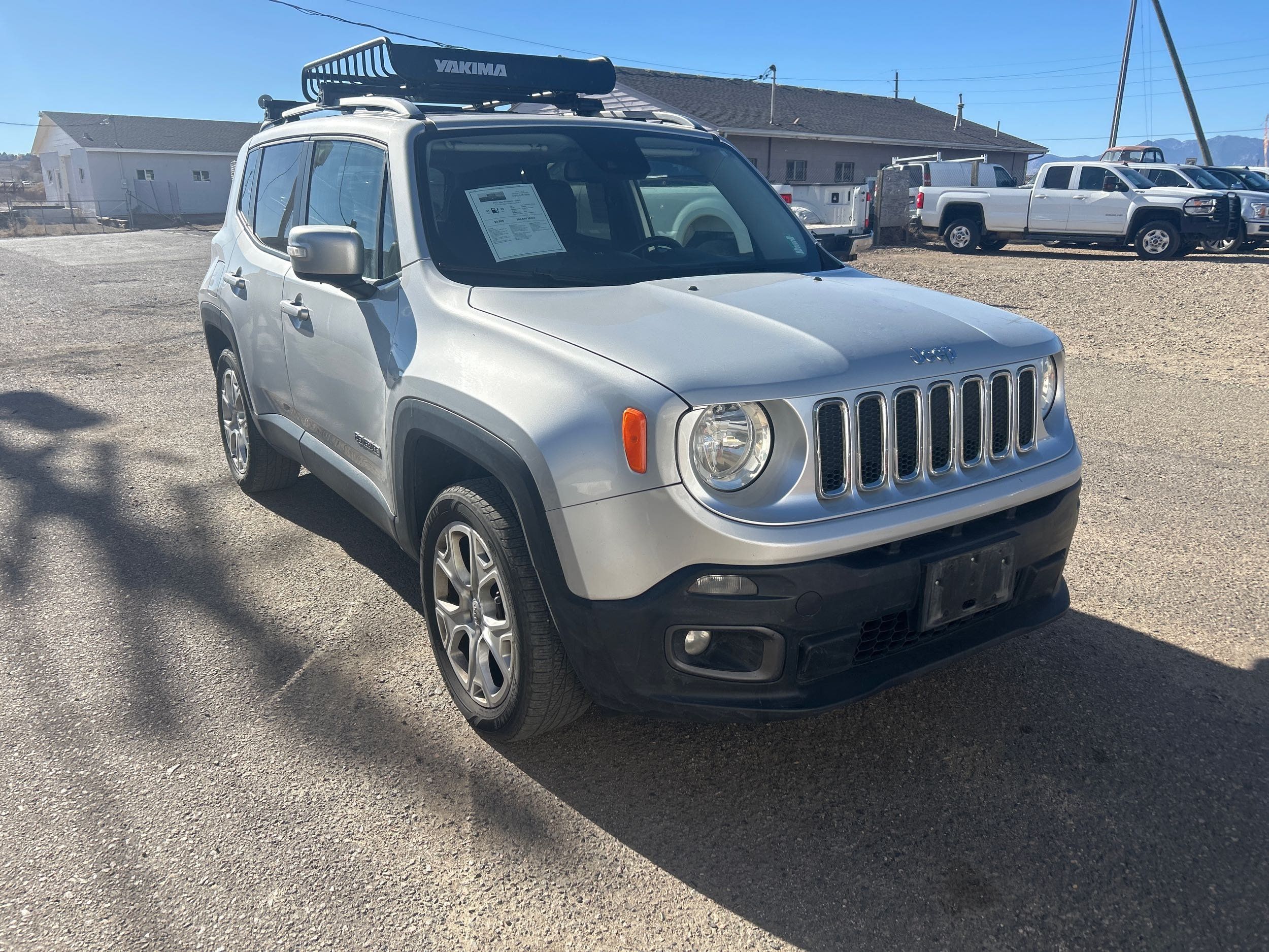 2015 Jeep Renegade Limited photo 2